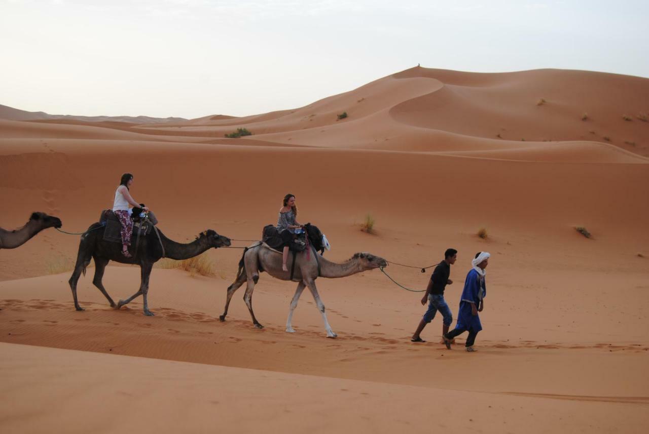 Riad Hotel Les Flamants Merzouga Exteriör bild